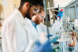 researchers-male-in-lab